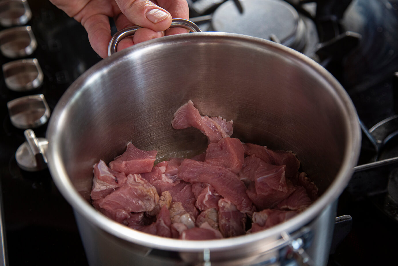 [Translate to English:] bereiding-kalfsvlees-koken